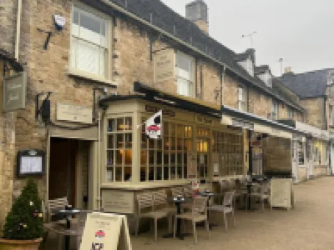 Priory Tearooms Burford with Rooms Hotels in Burford