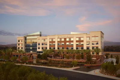 Hyatt Place Las Vegas at Silverton Village Hotels in südlich des Strips