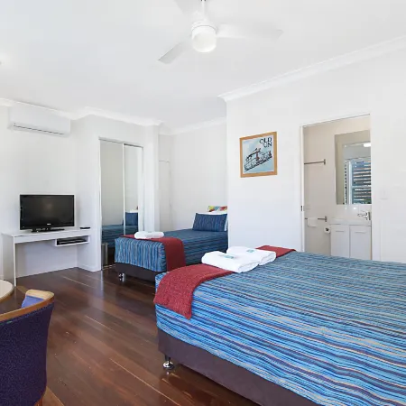 La Costa Beachside Motel Ξενοδοχεία στην πόλη Bilinga
