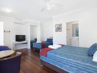 La Costa Beachside Motel