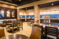 Fairfield Inn & Suites New Orleans Downtown/French Quarter Area - Parkering