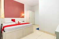 RedDoorz Plus @ Jalan Pumorow Manado