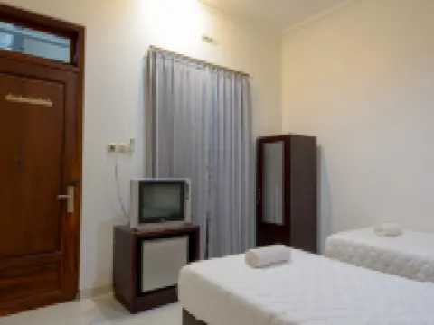 C1 Hotel Syariah Hotels in Sumenep