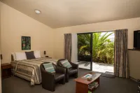 ペニンシュラ モーテル のホテル