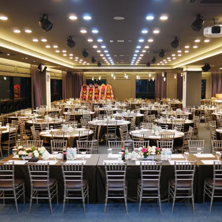 Cm Park Hotel