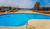 Tanglwood Resort - Swimmingpools