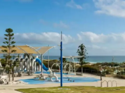 Scarborough & Absolutely Beachfront Hotels in Scarborough