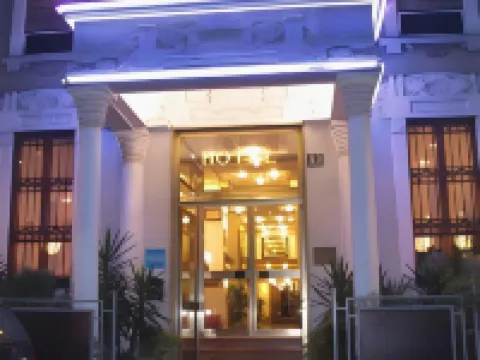 Hotel Mayorca Hotels near Santa Maria delle Grazie