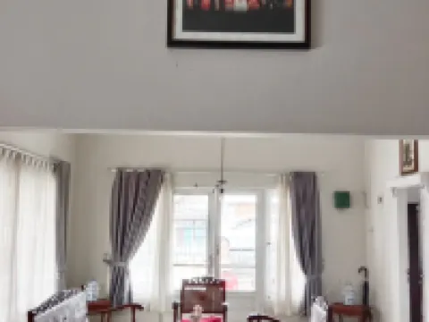 Mande Homestay Hoteles en Agam