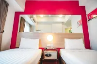Backpacker Lodge