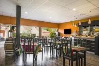 The Originals Boutique, Hôtel le Pillebois, Bourg-en-Bresse Nord (Inter-Hotel) - Frühstück