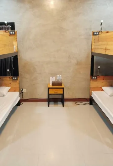 Dormitory Room-4 Person Bunk Beds