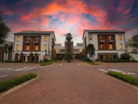 Tayfin Royale Hotel & Restaurant