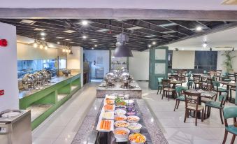 Avari Xpress Gulberg