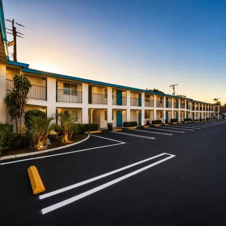 Casa Blanca Hotel & Suites Orange