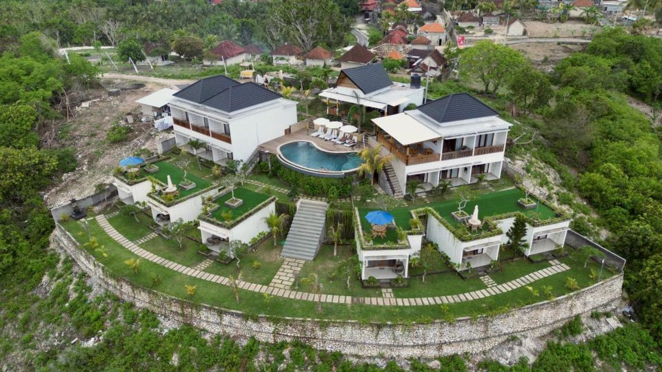 Kelingking Parama Resort