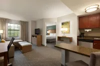 Staybridge Suites Tampa East- Brandon Hôtels à : Tampa