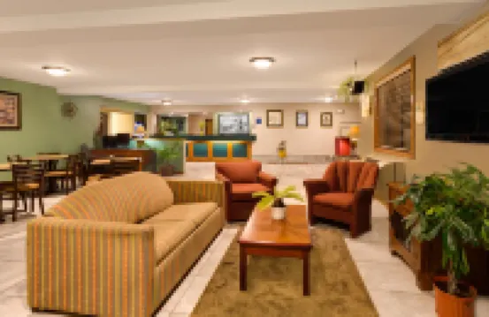 Super 8 by Wyndham Lynchburg VA