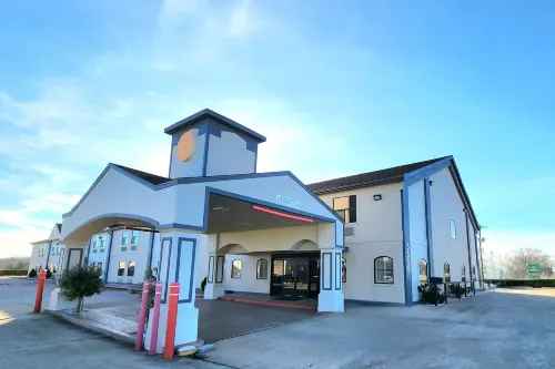 Days Inn by Wyndham Rosenberg