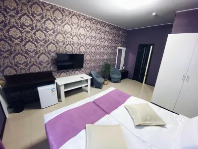 Mojo Hotel Hotel dekat Tezenis