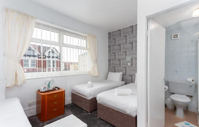 The Sandringham Court Hotel & Apartment-All Groups Welcome