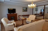 Chajkovskij Na Ulitse Mira Hotel