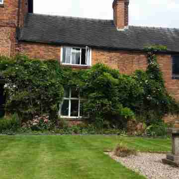 Mackworth House Farm Hotel Exterior