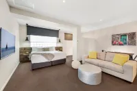 Moonlight Bay Apartments Hotels in Rye