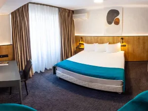 Inturist Hotel