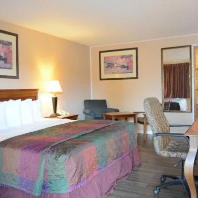 Travelodge by Wyndham Trinidad Hotels near Purgatoire River Trading Co