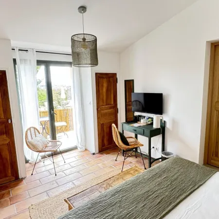 Le Mas de Garrigon - Boutique Hôtel & Spa Hotels in Roussillon
