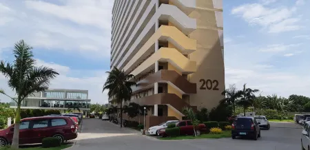 HolidayHome(Studio-318, King Bed)