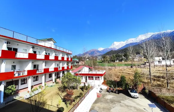 巴格拉高地酒店