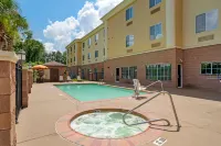 Comfort Suites - Pool