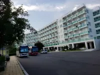 Khach San, Can ho va Biet thu Sealinks University of Phan Thiet附近的飯店