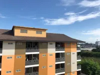 New Home Nakhon Chai Si Hotels in Rai Khing