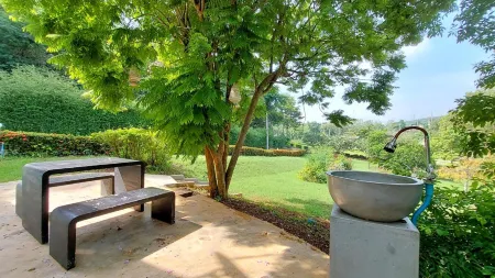 The Buda Muaklek Resort Отели рядом с достопримечательностью «Muak Lek waterfall»