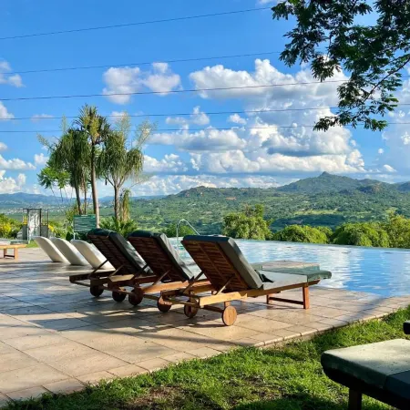 LoerieRoep Estate - Mountainview Selfcatering Accommodation Nelspruit