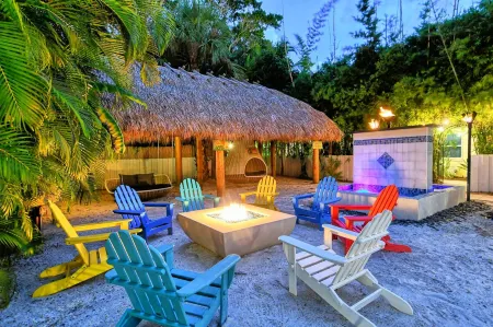 Siesta Key Palms Resort