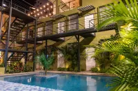 Oasis Tropical Hotel - 2-Star