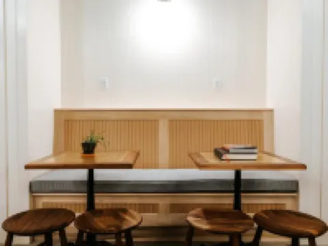 Cache House Hotels in Jackson