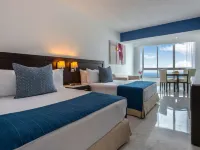Park Royal Beach Mazatlán