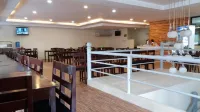 Columbus Plaza Hotel - sarapan