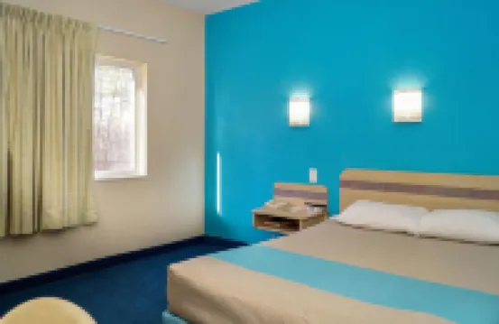 Motel 6 Peterborough, on