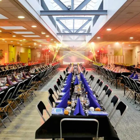Sure Hotel by Best Western Nantes Beaujoire Отели рядом с достопримечательностью «Станция Haluchère-Batignolles»