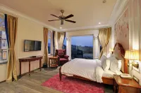 Jhadol Vijay Vilas Near Lake Pichola - balcony