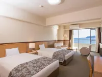 Wisterian Life Club Atami Hotel berhampiran Pantai Sun