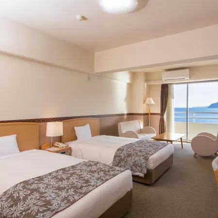 Wisterian Life Club Atami