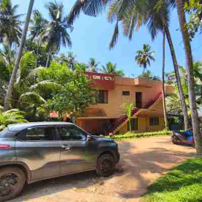 Ganesh House Homestay Hotel Exterior