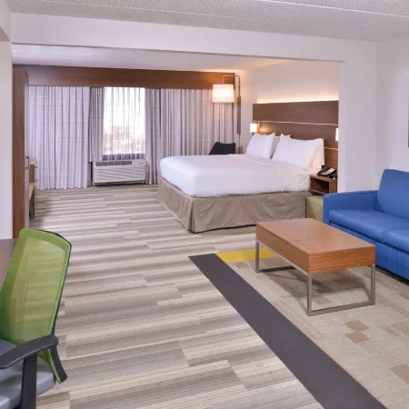 Holiday Inn Express & Suites INDIANAPOLIS DTN-CONV CTR AREA by IHG Hoteles en Indianápolis